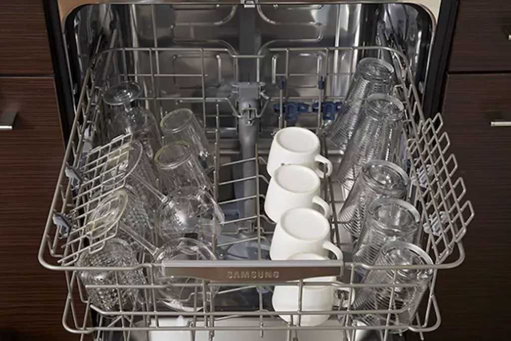 Не включается посудомоечная машина  Renova